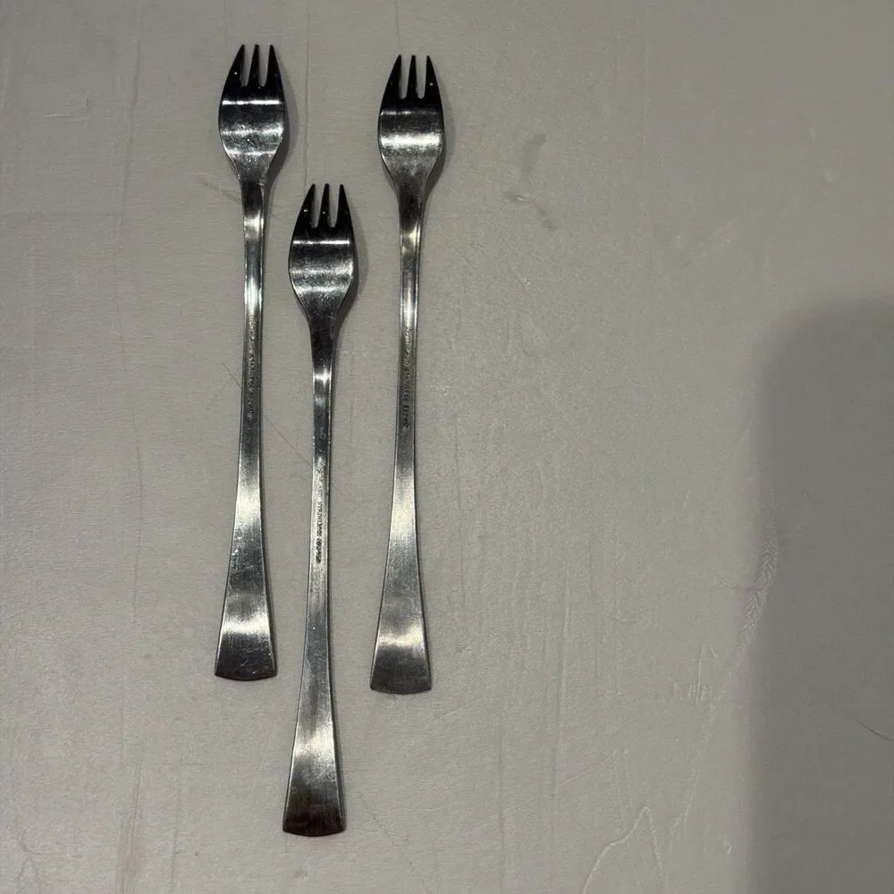 Northland Oneida Pasadena Seafood Forks Lot 3 Stainless Flatware VTG MCM shrimp